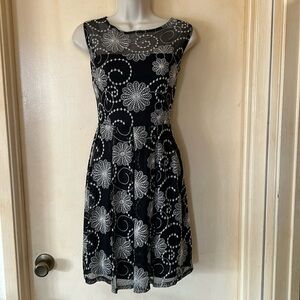 IXIA black and white floral  embroidered dress size M